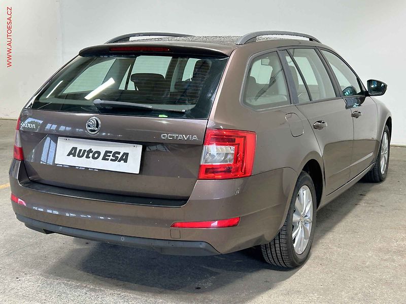 Škoda Octavia (2014) 2.0TDI, Elegance, bixen - fotka 4 z 15