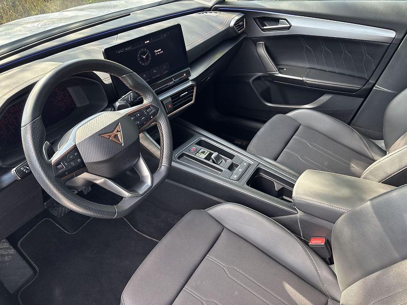 Cupra Formentor (2024) 1.5 TSI DSG - fotka 7 z 30