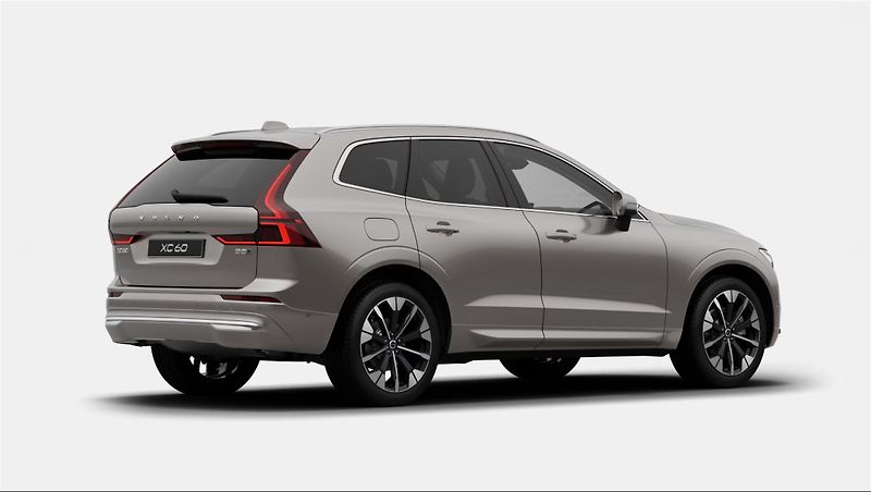 Volvo XC60 (2026) B5 AWD PLUS BRIGHT AUT - fotka 5 z 13