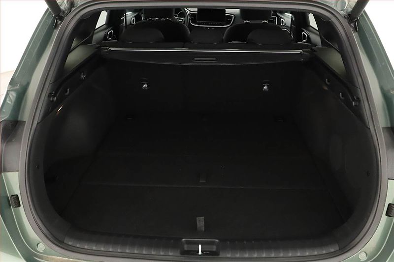 Kia Ceed (2025) 1.5 T-GDI, GT LINE, Automat - fotka 11 z 18