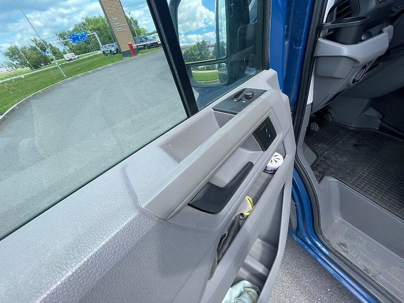 Volkswagen Crafter 2.0TDi 130kw, velká zahrádka - fotka 11 z 21