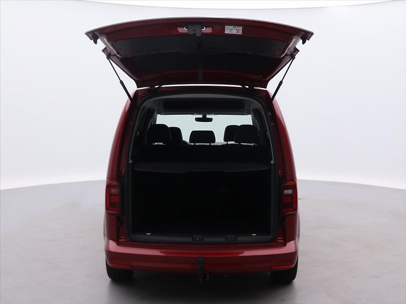 Volkswagen Caddy 2,0 TDI 110kW DSG Highline - fotka 9 z 31