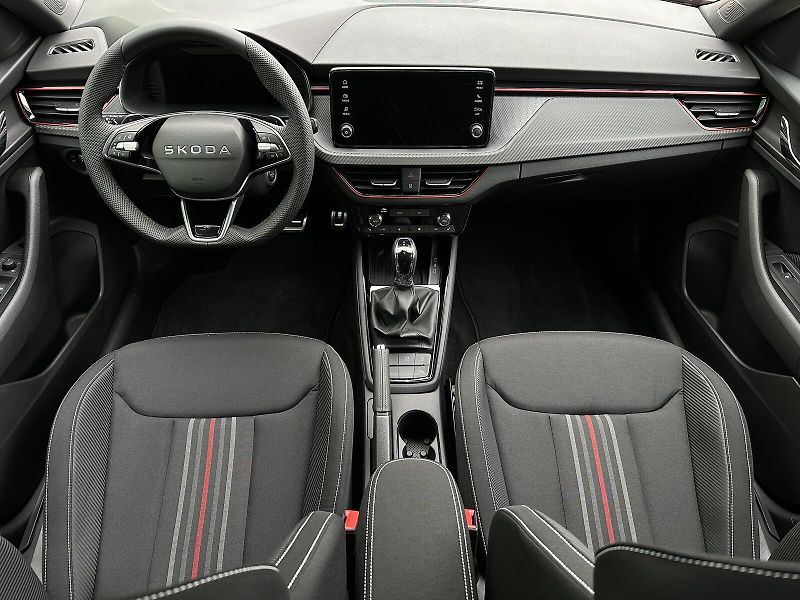 Škoda Kamiq 1.0TSi DSG Monte Carlo 116PS M - fotka 26 z 34