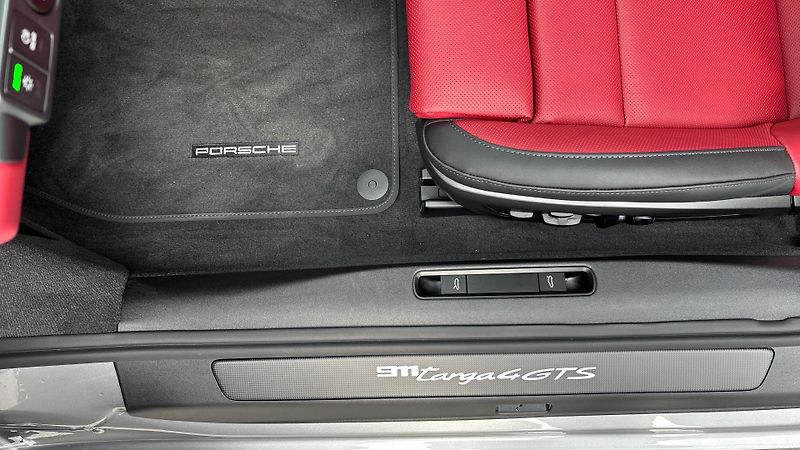 Porsche 911 Targa 4 GTS - fotka 19 z 24
