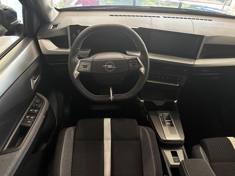Opel Frontera (2026) GS 1.2 TURBO Hybrid - fotka 9 z 17