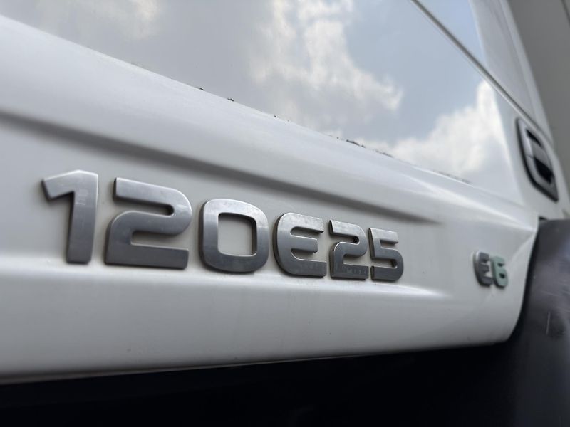 Iveco Eurocargo (2015) 120E25 Euro 6 - skříň s čelem  - fotka 13 z 32