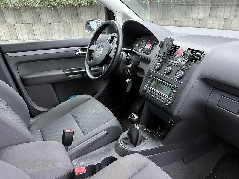 Volkswagen Touran 1.9 TDi 66 kW 7-MÍST - fotka 6 z 13