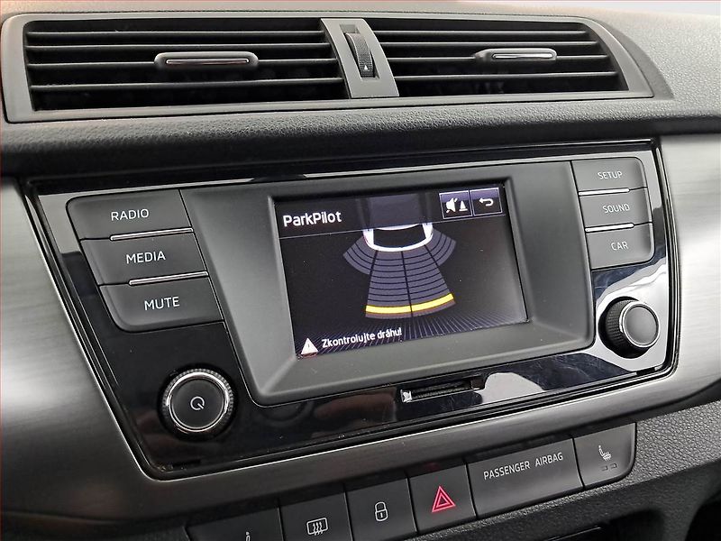 Škoda Fabia (2016) 1.2 TSI, Tempomat - fotka 22 z 26