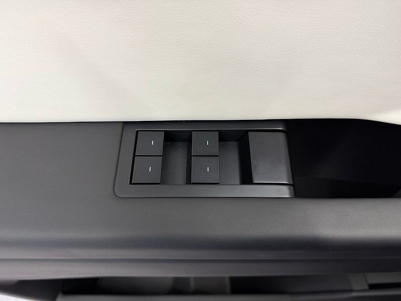 Tesla Ostatní AWD 438 KW FOUNDATION SERIES, - fotka 29 z 31