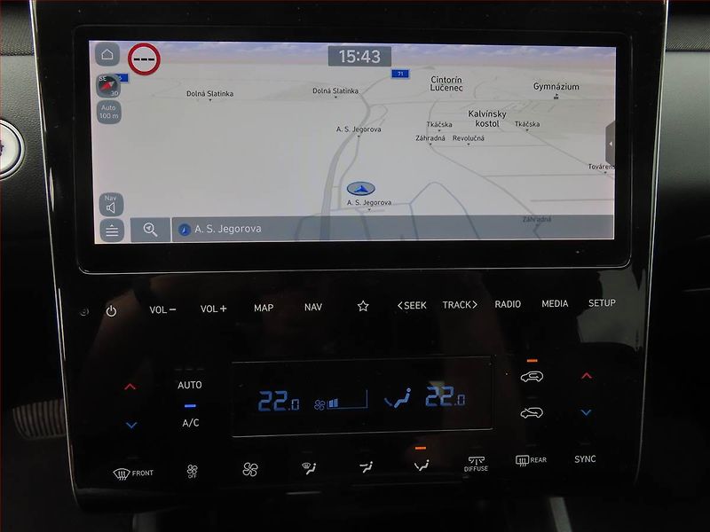 Hyundai Tucson (2021) 1.6 T-GDI 48V MHEV - fotka 19 z 24