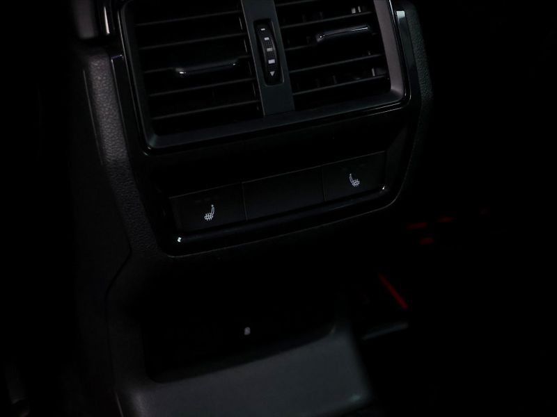 Škoda Kodiaq 2,0 TDI 147kW Sportline 4x4 DP - fotka 16 z 43
