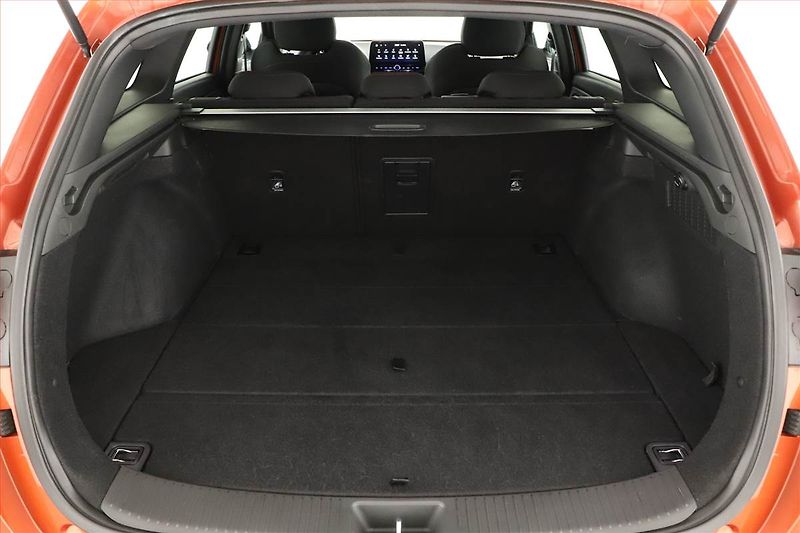 Hyundai i30 (2025) 1.0 T-GDI, N-LINE, DPH - fotka 17 z 18