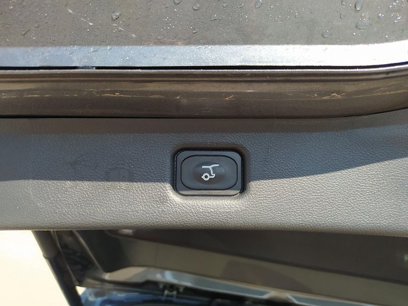 Ford S-MAX (2022) 2.0 EcoBlue 110kW/150k Titaniu - fotka 20 z 20