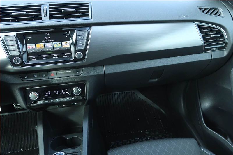Škoda Fabia (2015) Style 1.4 TDI, ČR,1.maj - fotka 8 z 22