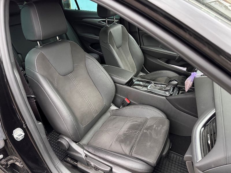 Opel Insignia (2021) ULTIMATE 2.0 CDTI (174k) 8AT - fotka 16 z 45