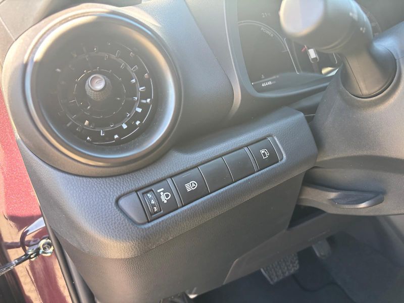 Toyota C-HR 1,8 HEV e-CVT Style - fotka 13 z 28
