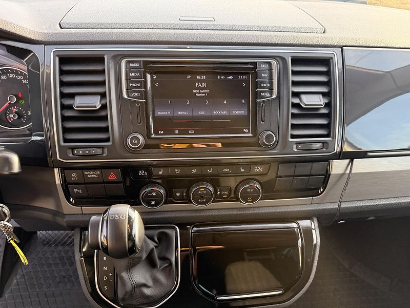 Volkswagen Multivan (2017) T6 - fotka 14 z 19