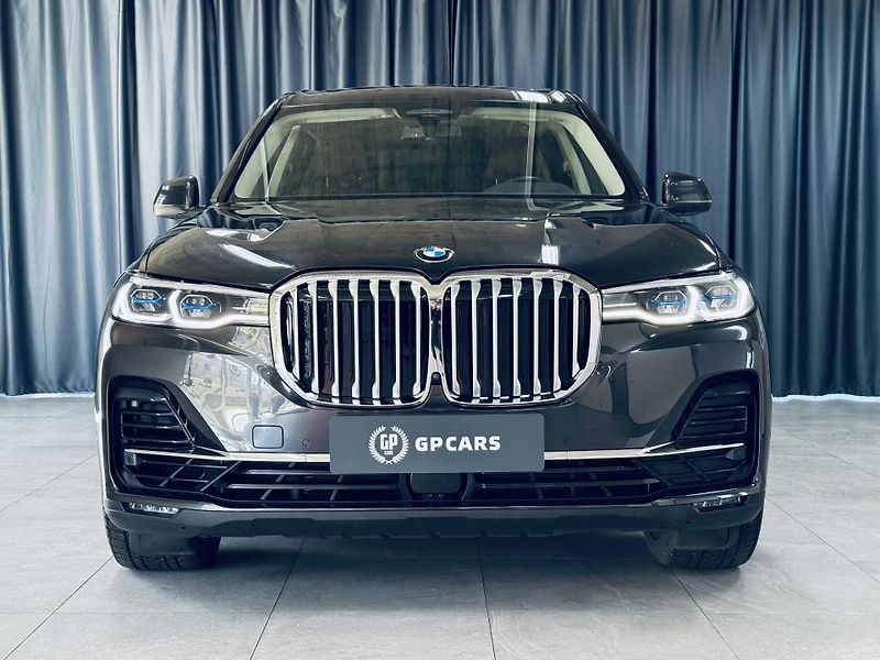 BMW X7 (2021) 4.0d*xDrive*NEZ.TOP*TAŽ*LASER  - fotka 2 z 47