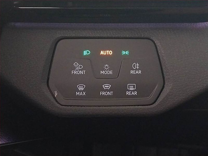 Volkswagen ID.5 (2022) Pro Perf. (82 kWh), SoH 98% - fotka 20 z 26
