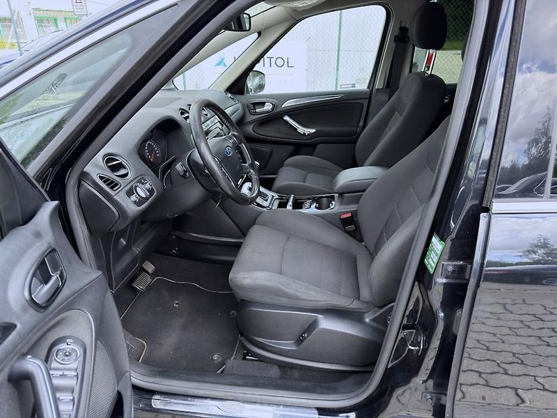 Ford S-MAX 2.0 TDCi 120 kW Titanium - fotka 6 z 13