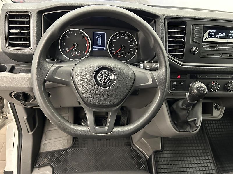 Volkswagen Crafter 2.0 TDI L2H3 - fotka 8 z 21