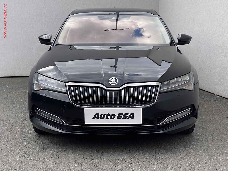 Škoda Superb (2022) 2.0TSi 4x4, 2.maj,ČR, DSG - fotka 2 z 20