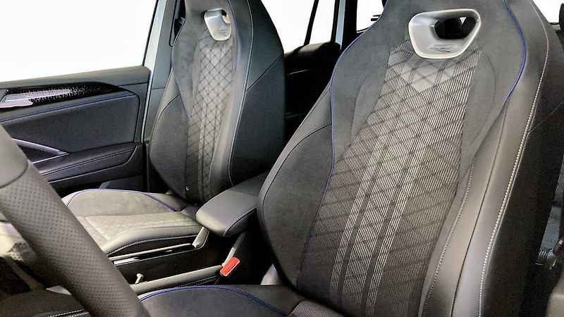 Volkswagen Tiguan 2.0 TDI 4M R-Line DCC Pano Taž - fotka 8 z 14