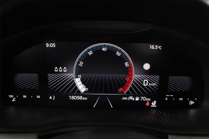 Škoda Scala (2025) 1.0 TSI, Top Selection, FullLe - fotka 8 z 14