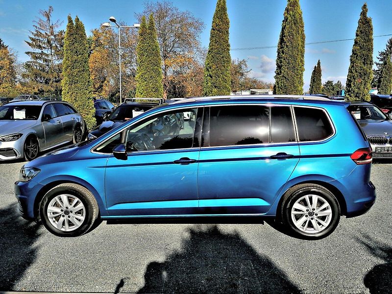 Volkswagen Touran (2022) 2.0 TDi DSG,110kW,Highline,ACC - fotka 7 z 26
