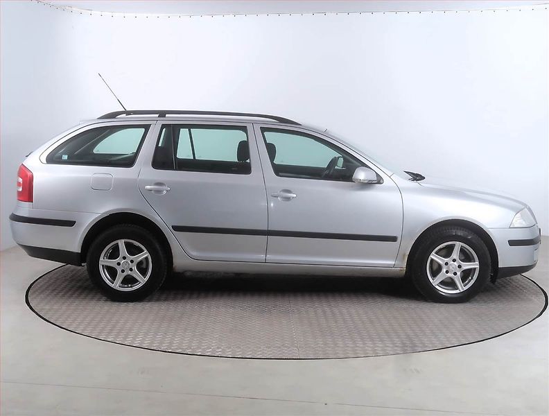 Škoda Octavia (2008) 1.9 TDI 4x4, 4X4, Tažné - fotka 6 z 14