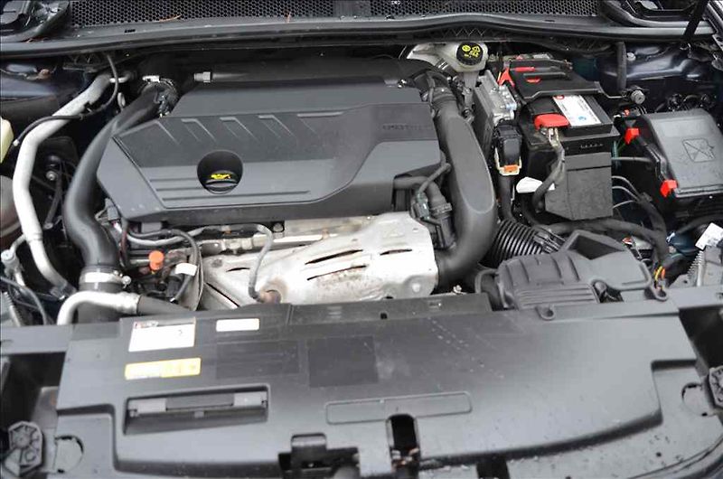Peugeot 508 (2019) 1,6 PT GT LINE - fotka 13 z 23