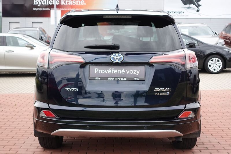 Toyota RAV4 2.5HSD -i E-CVT AWD Selection - fotka 5 z 33