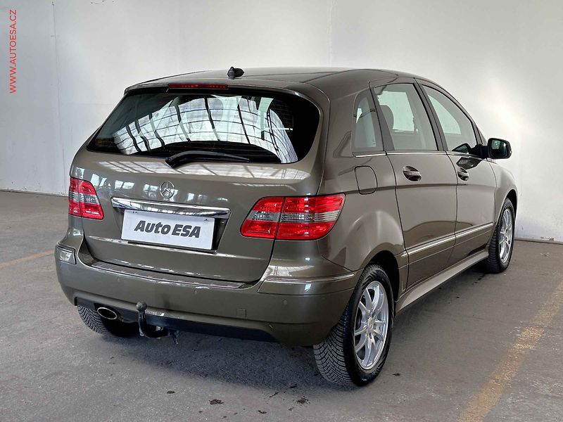 Mercedes-Benz Třídy B (2011) 1.5 i B160, Výhřev sed, TZ - fotka 4 z 14