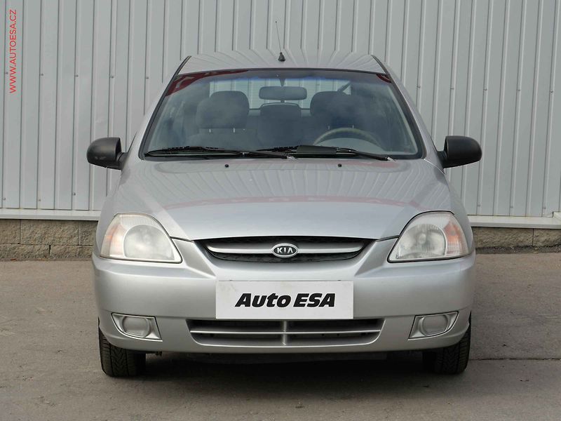 Kia Rio (2005) 1.3i - fotka 2 z 13