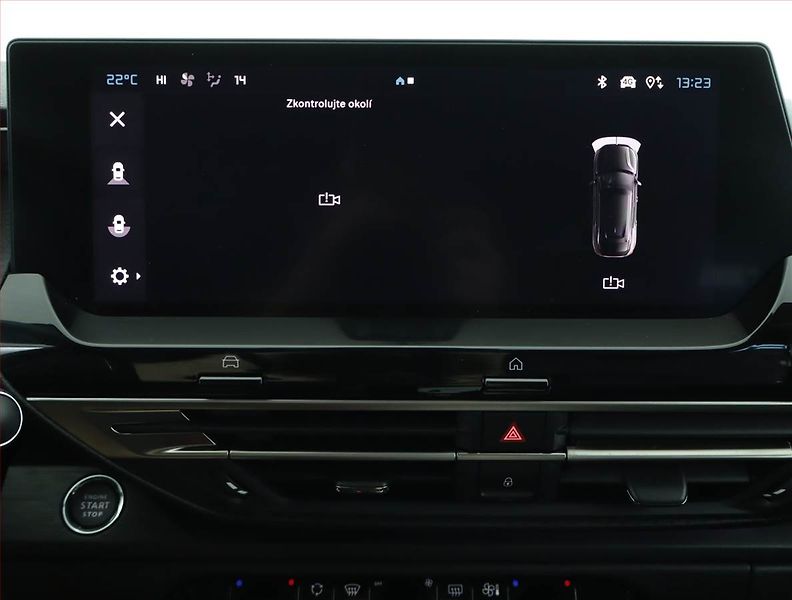 Citroën C5 X (2022) 1.2 PureTech - fotka 15 z 16