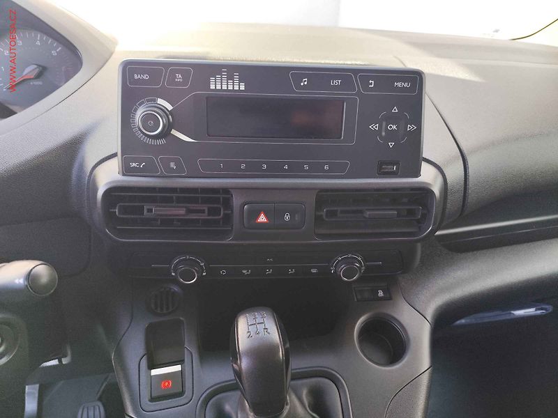 Peugeot Partner (2020) 1.5HDi MAXi, 2.maj,ČR, AC - fotka 13 z 20