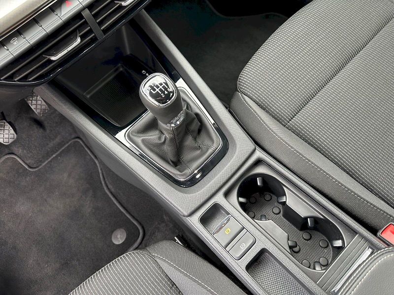 Škoda Octavia (2023) 1,5 TSI / 110 KW / Ambition Pl - fotka 23 z 27