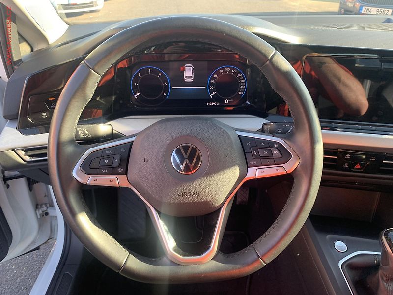 Volkswagen Golf (2021) 2.0TDi, 1.maj,ČR, Life - fotka 13 z 22