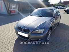 BMW Řada 3 (2011) 320d, autoAC - fotografie inzerátu