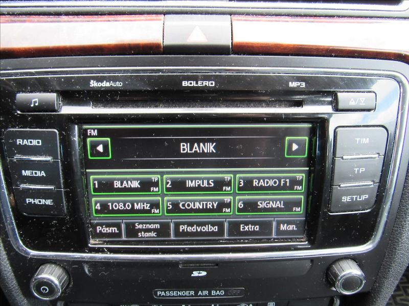 Škoda Superb 1,9 TDi 77kW Combi - fotka 16 z 30
