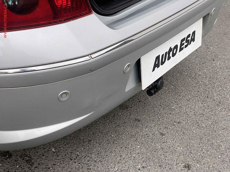 Peugeot 407 (2006) 2.0 HDi, ČR, AC, TZ, temp - fotka 19 z 19