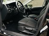 Volkswagen Golf 1.0TSI MANUÁL VÝHŘEV TAŽNÉ  - náhled 23