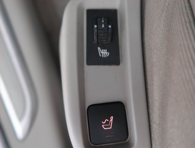 Citroën C5 (2011) 2.0 HDi, po STK, za super cenu - fotka 15 z 19