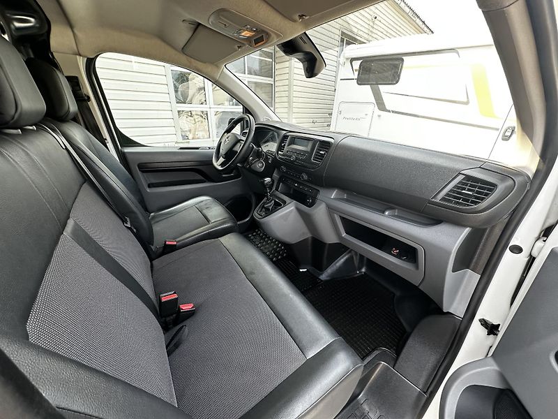 Opel Vivaro 1.5CDTi-88KW-DPH-KLIMA-TEMPOMA - fotka 7 z 14