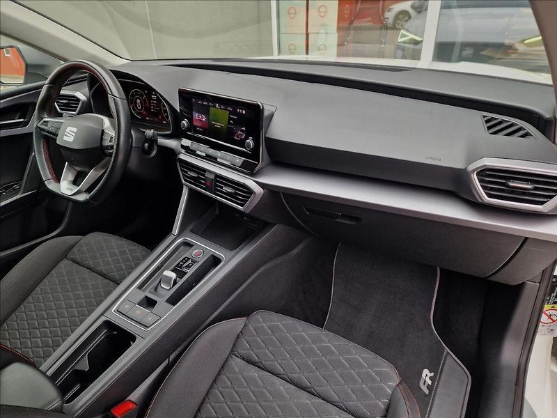 Seat Leon 2.0TDI 110kW DSG FR ST, 1.Maj - fotka 13 z 50