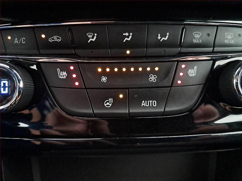 Opel Astra (2021) 1.5 CDTI, Navi, Tempomat - fotka 20 z 21