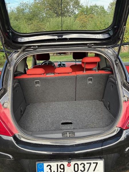 Opel Corsa (2008) - fotka 5 z 10