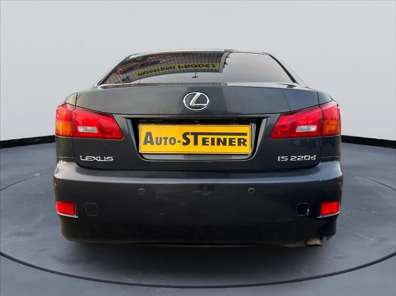 Lexus IS 2,2 220d,Keyless,Navi,Kůže - fotka 5 z 19