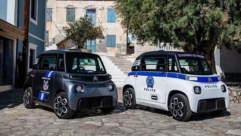 Elektromobily ve služně na ostrově Chalki