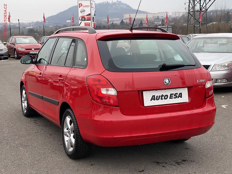 Škoda Fabia (2010) 1.2 TSI, ČR, STK9/27 - fotka 4 z 18